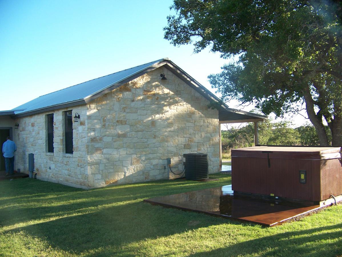 Breezy Hills Cottages - Hill Top Cottage Fredericksburg Exteriör bild