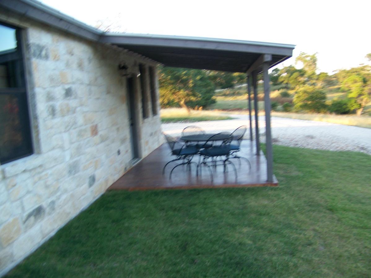 Breezy Hills Cottages - Hill Top Cottage Fredericksburg Exteriör bild
