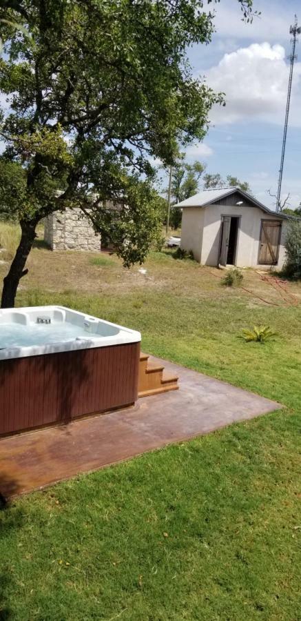 Breezy Hills Cottages - Hill Top Cottage Fredericksburg Exteriör bild